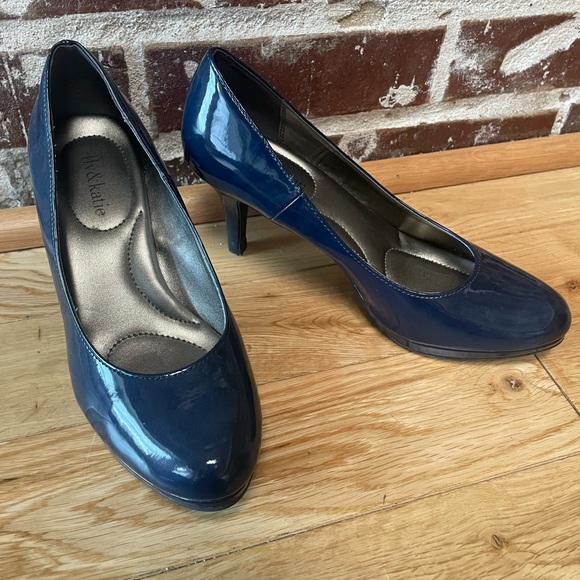 Kelly & Katie Size 6 Navy Pump Heels - Picture 1 of 4